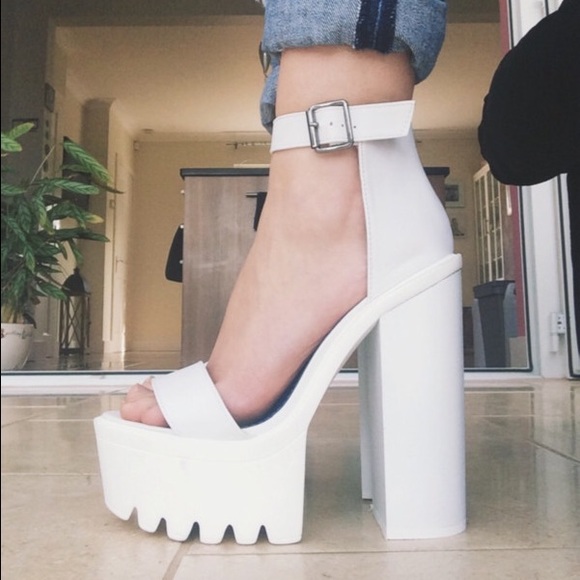 Public desire  block heels