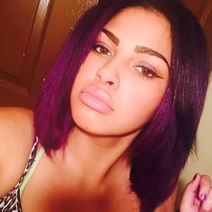 Meet your Posher, Alissa