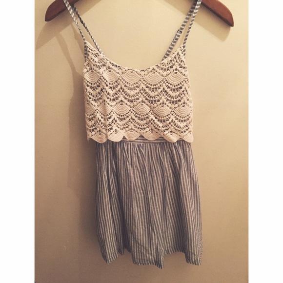 ❌SOLD❌ Abercrombie and Fitch Crochet Dress