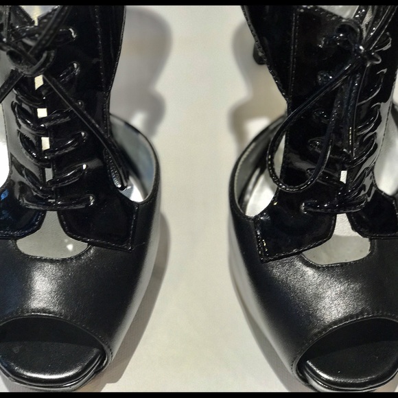 Guess by Marciano matt/patent leather sandals - Picture 3 of 5