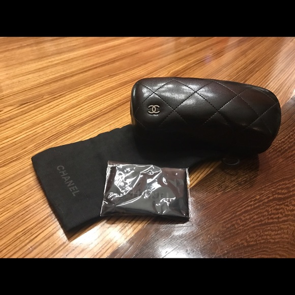 Chanel Sunglass Case-minor damage