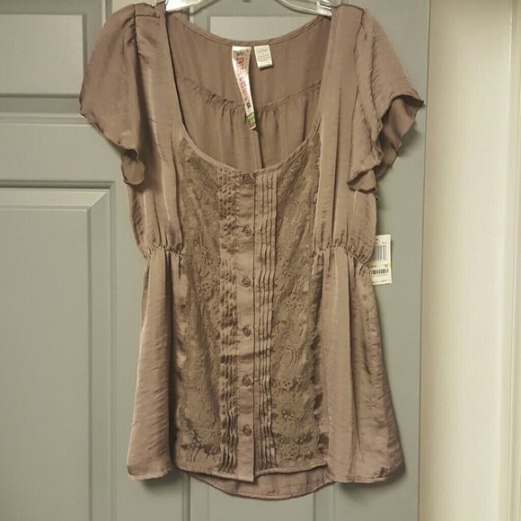 Fresh Brewed Tops - Brown blouse with lace