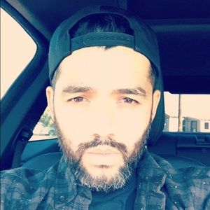 Meet your Posher, Esteban