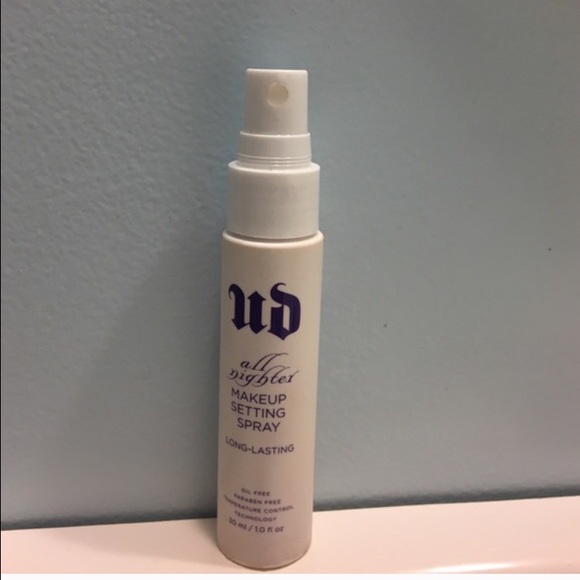 Setting spray