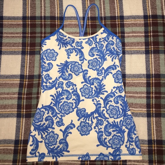 Lululemon Power Y Tank 6 beaming blue laceoflage - Picture 3 of 8