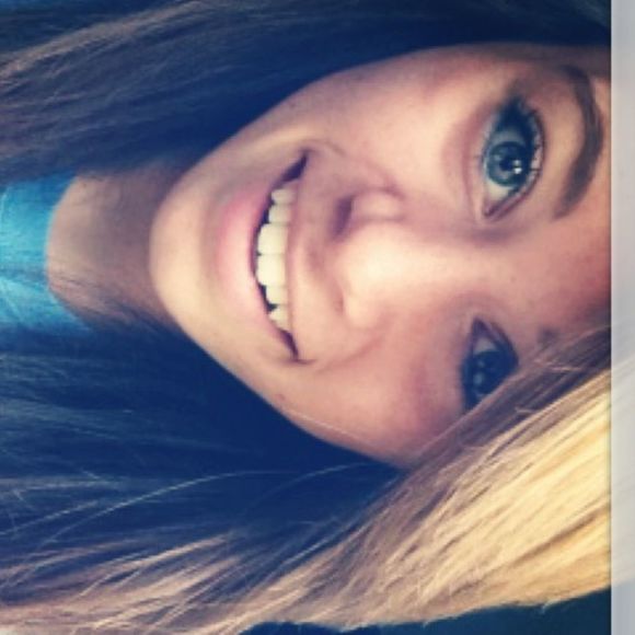 Meet your Posher, Destiny