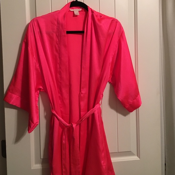 LAST DAY 4 Sale! Victoria Secret robe!
