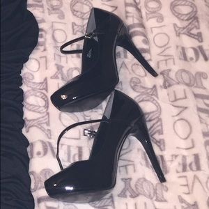 NEW Black Patent leather heels