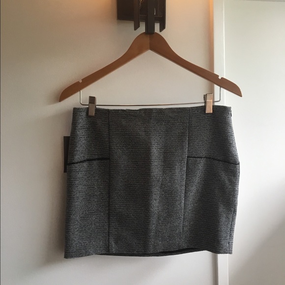 NWT Zara mini skirt