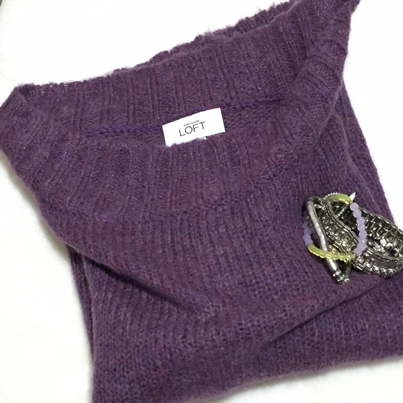 LOFT Sweaters - Ann Taylor LOFT Sweater Size S