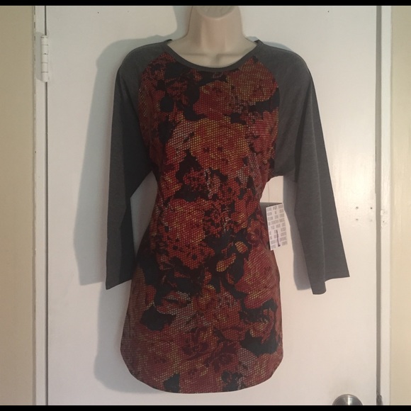 LuLaRoe Tops - *PRICE LOWERED* Lularoe Randy large - digital rose