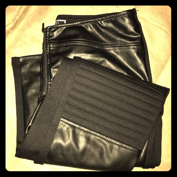 NIKIBIKI Black Moto Leggings Large