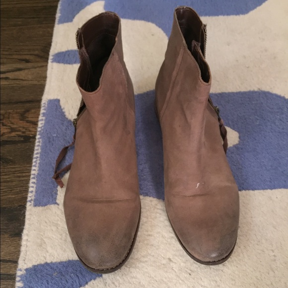 Ankle boots