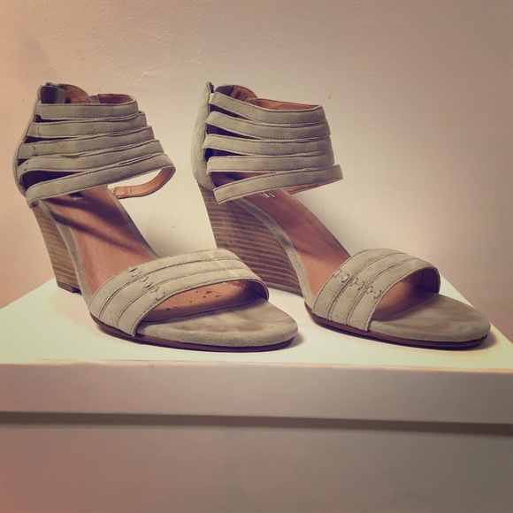 Women's Size 10 Halogen Wedges