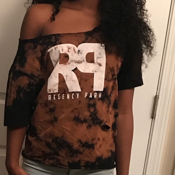 Distressed Tee - Picture 2 of 3