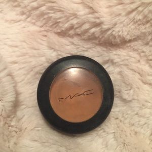MAC concealer NW/25 studio finish