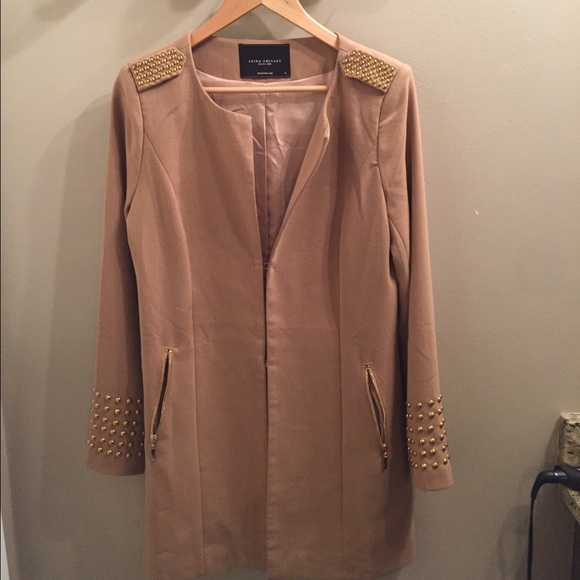 Akira Top Coat