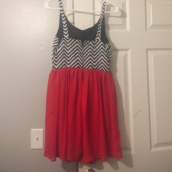 Red Dress - Picture 2 of 3