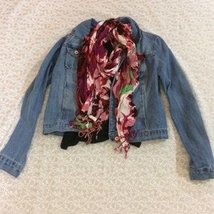 Maroon and pink scarf