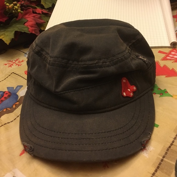 RED SOX New Era Distressed Women's Cadet Cap