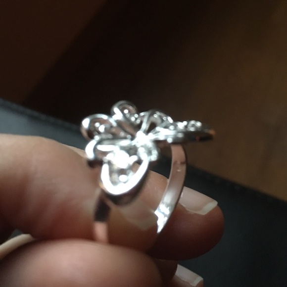 925 Stamped Butterfly Ring. - Picture 2 of 4