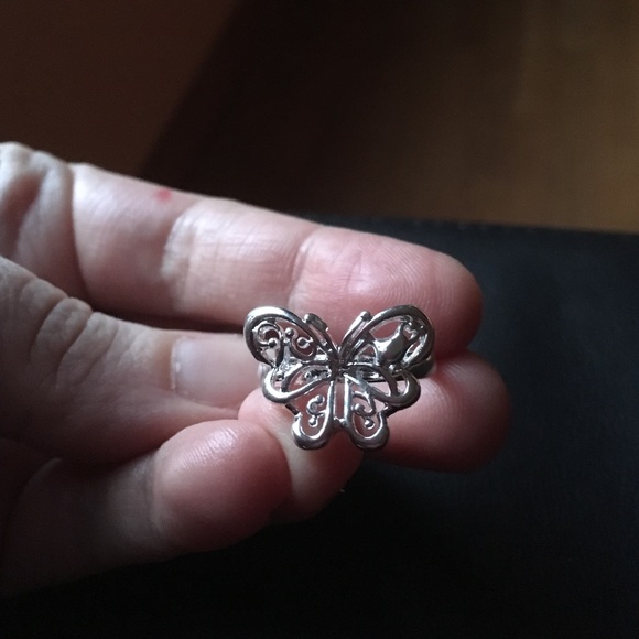 925 Stamped Butterfly Ring. - Picture 3 of 4