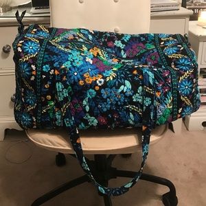 Vera Bradley mid-sized duffle