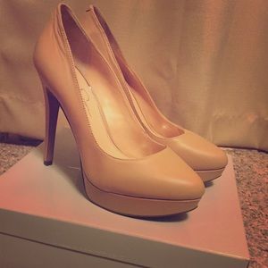Jessica Simpson Nude Pumps