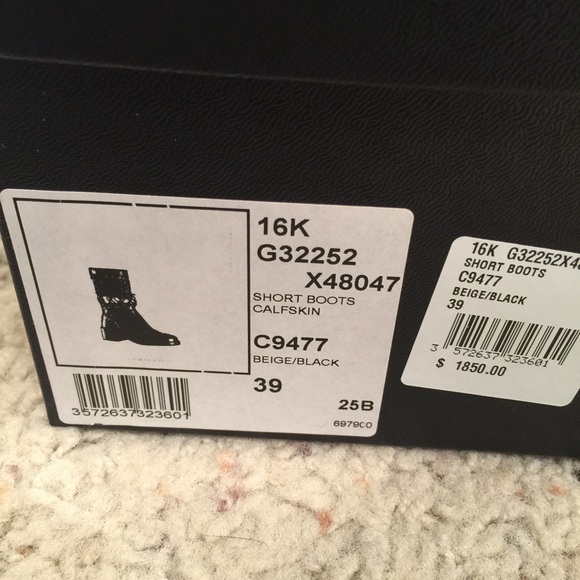 ❌sold❌⛔️Chanel runway 2016-17 boots❌❌⛔️ sold - Picture 4 of 4