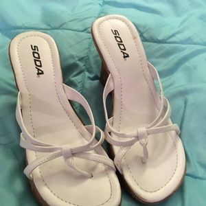 White Size 7 Soda Wedges