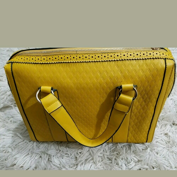 Scarleton Handbags - Sale! Scarleton Mustard Yellow Purse Tassel