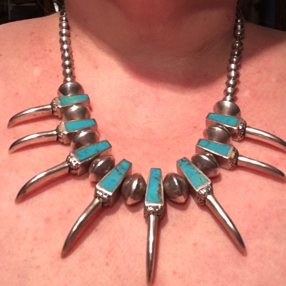 BEAR CLAW NECKLACE, SS & TURQUOISE - Picture 3 of 5