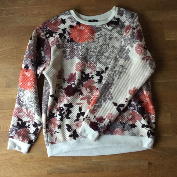 H&M floral sweatshirt