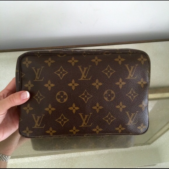 Louis Vuitton Trousse Toilette 23 cosmetic bag