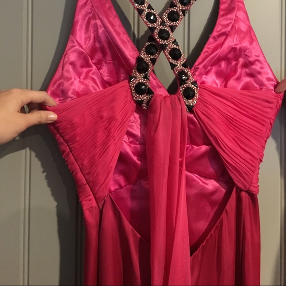 Formal gown - Picture 4 of 4