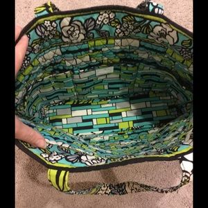 Vera Bradley Bags - Vera Bradley tote in pattern Island Blooms Vera Bradley Bags - Vera Bradley tote in pattern Island Blooms