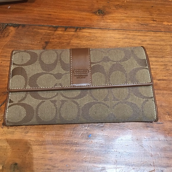 Faux Coach wallet