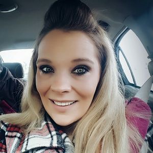 Meet your Posher, Joni