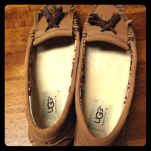 Ugg mocassins