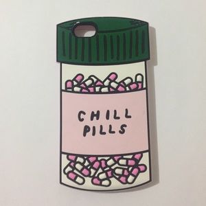 iPhone 6/6s ban.do chill pills phone case new