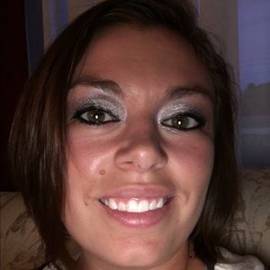 Meet your Posher, Kelsie