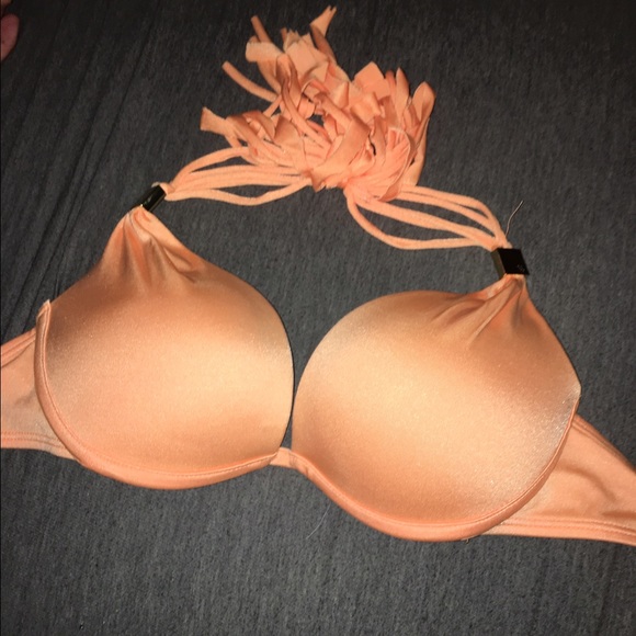 ORANGE VS BIKINI TOP