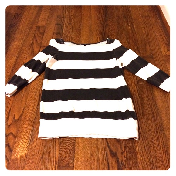 Urban outfitters three quarter length sleeve