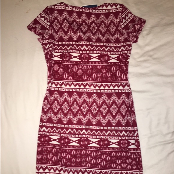 Red tribal mini dress - Picture 3 of 4