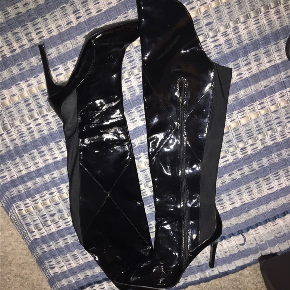 Knee high boots 👢👢