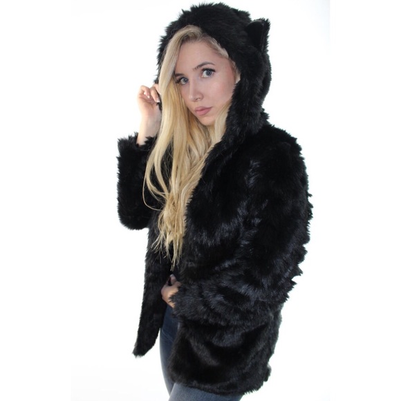 🎉💖🎉HOST PiCK🎉💖🎉 Faux Fur Bear Coat - Picture 4 of 5