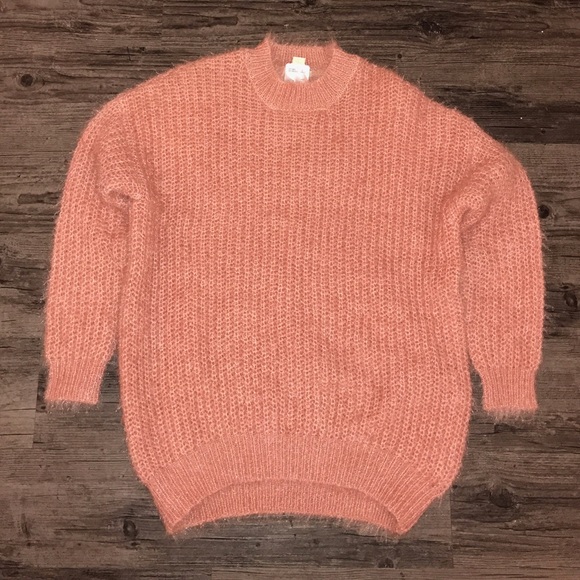 Sweater - Picture 1 of 2