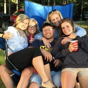 Meet your Posher, Caitlyn