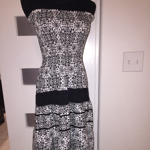 Lovely strapless Maxi dress