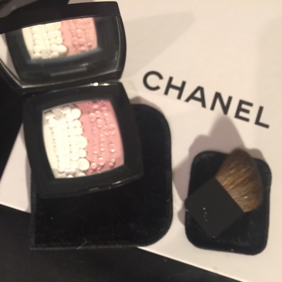 Chanel ILLuminating powder
